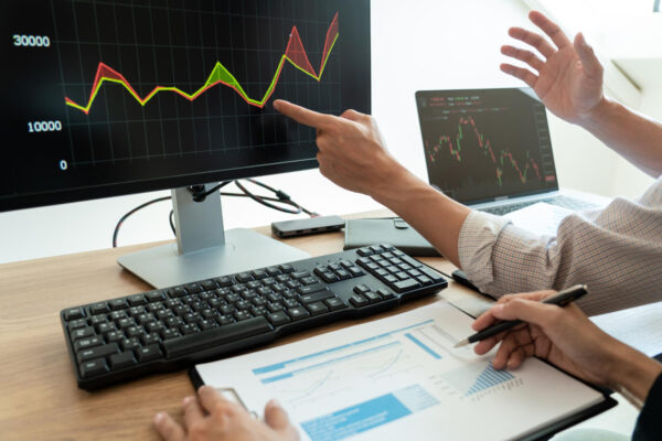 The Impact of Peso Volatility on Trading Spreads in the Philippines